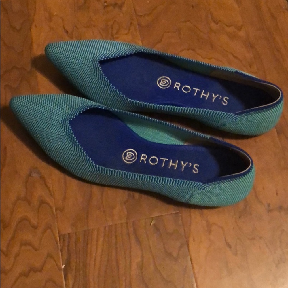 Rothy’s the point flat turquoise. Discontinued